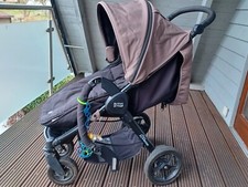 Britax B-MOTION 4 Plus  Sportwagen mit Regenhaube