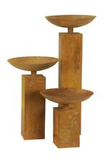 Säule quadratisch aus Metall mit Edelrost mit Pflanzschale in drei Größen