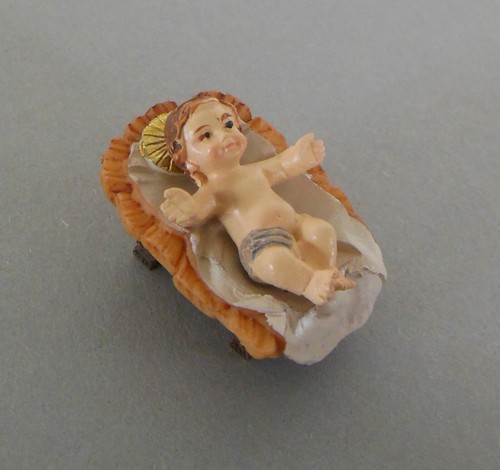 Jesuskind 5cm lang mit wiege - 2,5cm,