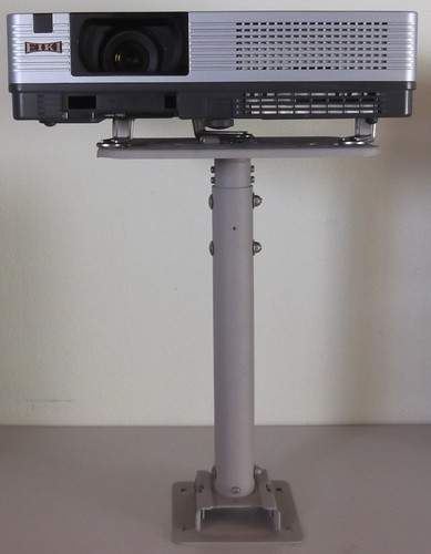 Eiki brilliant projector - eiki,