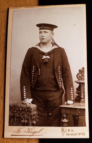 Matrose uniform mit mütze - uniform,