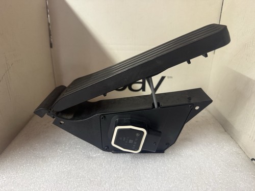 Mercedes benz gaspedal - mercedes-benz,