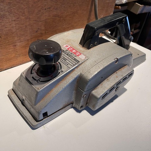 Makita 1805n elektrohobel - elektrohobel,, 155