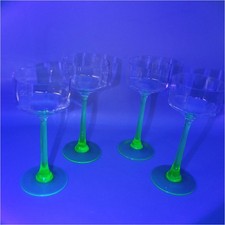 4x Art Deco Weingläser aus