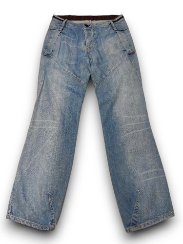 Levi engineered twisted - engineered,