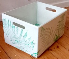 Schöne Kiste weiß Farn Echt