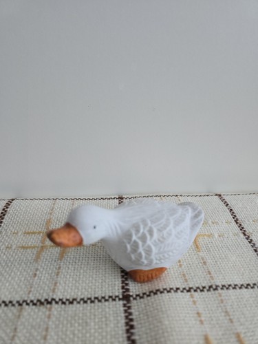 Kleine gänsefigur keramik - –,