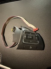 Multifunktionstasten Lenkrad