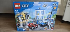 LEGO CITY: Polizeiwache (60246) mit Kleineren Fahrzeugen