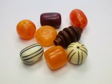 8 Perlen Resin Harz Vintage