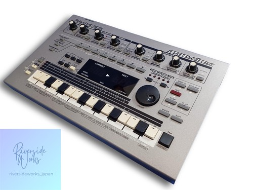 Roland groovebox 303 - groovebox, mc-303