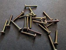 Yamaha Tyros1 Keyboard - Tasten Befestigungsschrauben