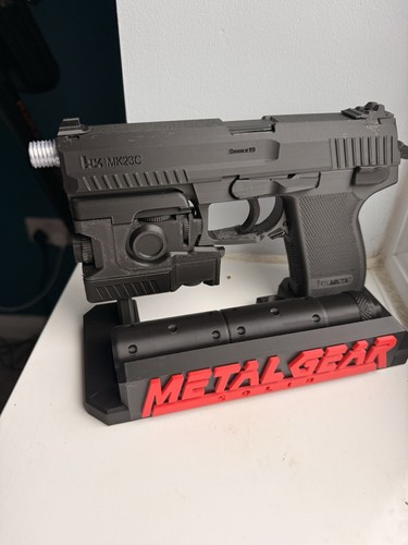 Metal gear solid socom mk23 - metal,