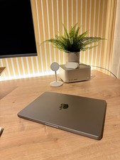 Apple MacBook Pro 14" M1 Max |