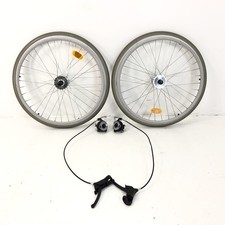 1 Paar Rollstuhlräder 24" von