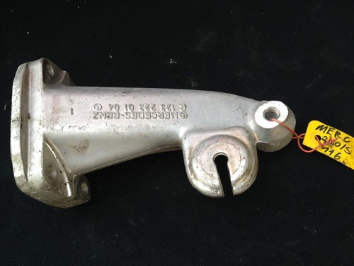 D34 mercedes motorhalter - ,