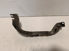 Halter Scheinwerfer vorne