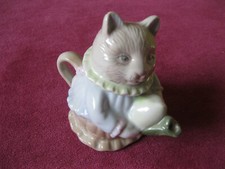 alte figürliche Kanne