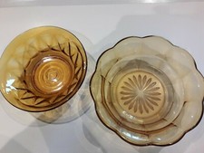 2 verschiedene Art Déco Pressglas Schüssel Schale Glas Obstschale Bernsteinfarbe
