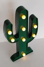 Grüner Kunststoff-Kaktus 🌵