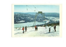 Norwegen. Skilift am Berg
