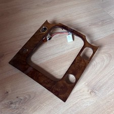 Excellent! Wood trim middle