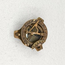 Schöne maritime Sonnenuhr