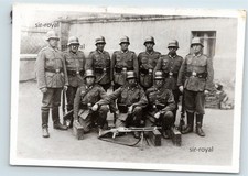Wehrmacht mit CSSR Maschinengewehr ZB26 MG und Stahlhelm - WK2 Foto 9x6cm