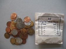 altes KINDERSPIELGELD Papiertüte mit 50 Spielmarken um 1950 gut erhalten