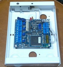 Interlogix Aritech ATS1211 8-Output and 8-Input Expander with Steel Housing