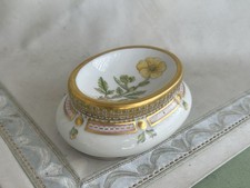 Schöne Royal Copenhagen Flora Danica Schale / Saliere