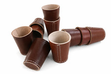 Würfelbecher Knobelbecher