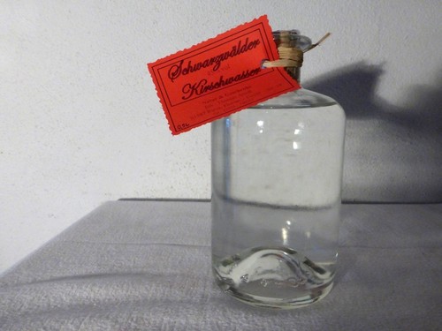 Schwarzwälder kirschwasser - kirschwasser,