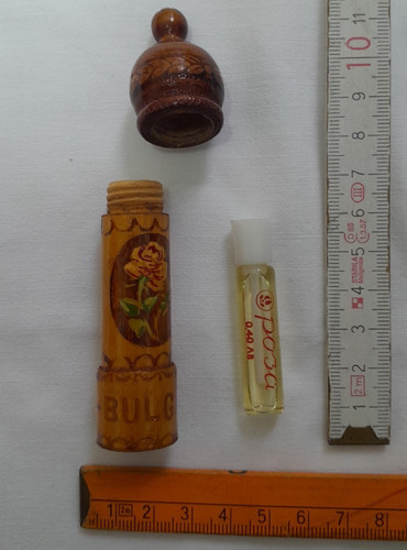 älteres parfum aus bulgarien - parfum,