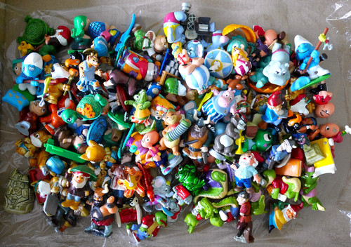 ältere hartplastikfiguren - 75,