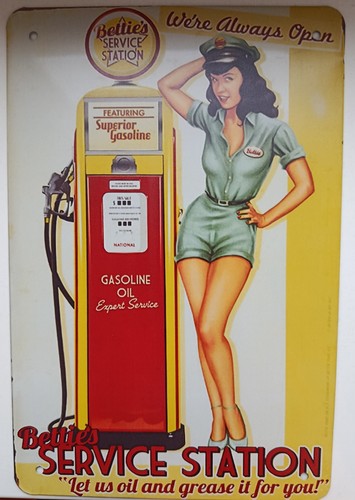 Pin blechschild bettie s - pin-up,