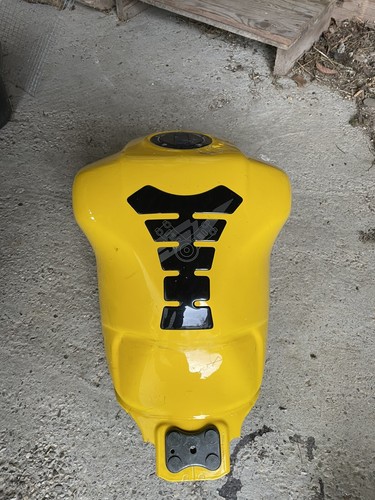 Suzuki 650 tank - sv,