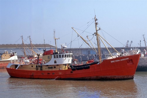 Sq2036 fishing trawler - -,