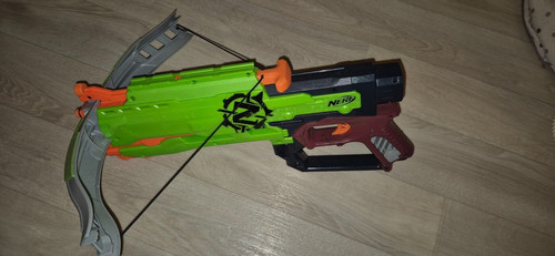 Nerf zombie strike armbrust - zombie,