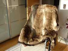Decke / Plaid aus 100 % Kaninchen 125 x 145 cm, fast neu