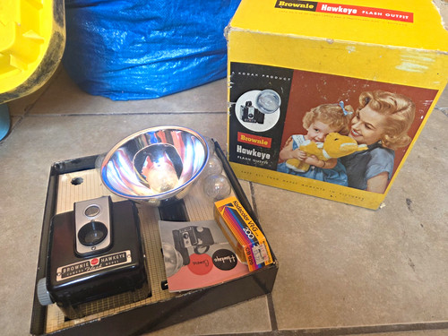 Kodak brownie hawkeye flash - kodak,