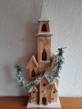 Weihnachtskirche ca 70 cm hoch   neuwertig