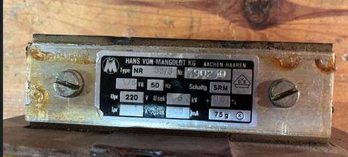 Hochspannungstransformator