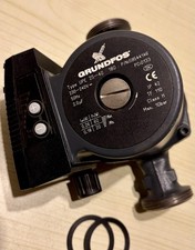 Grundfos UPE 25-40 180mm Heizungspumpe Umwälzpumpe Pumpe 59544146