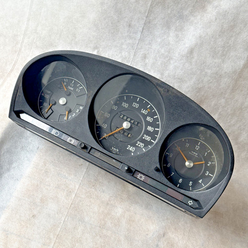 Tachometer mercedes benz - mercedes,