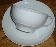 1 Teetasse  + Untertasse