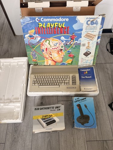 Commodore c64 computer - commodore,
