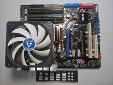 ASUS P5Q WS PCIe x16 PCI-X PCI