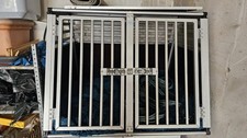 Hundebox fürs Auto oder