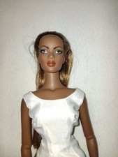 Esme   von Tonner